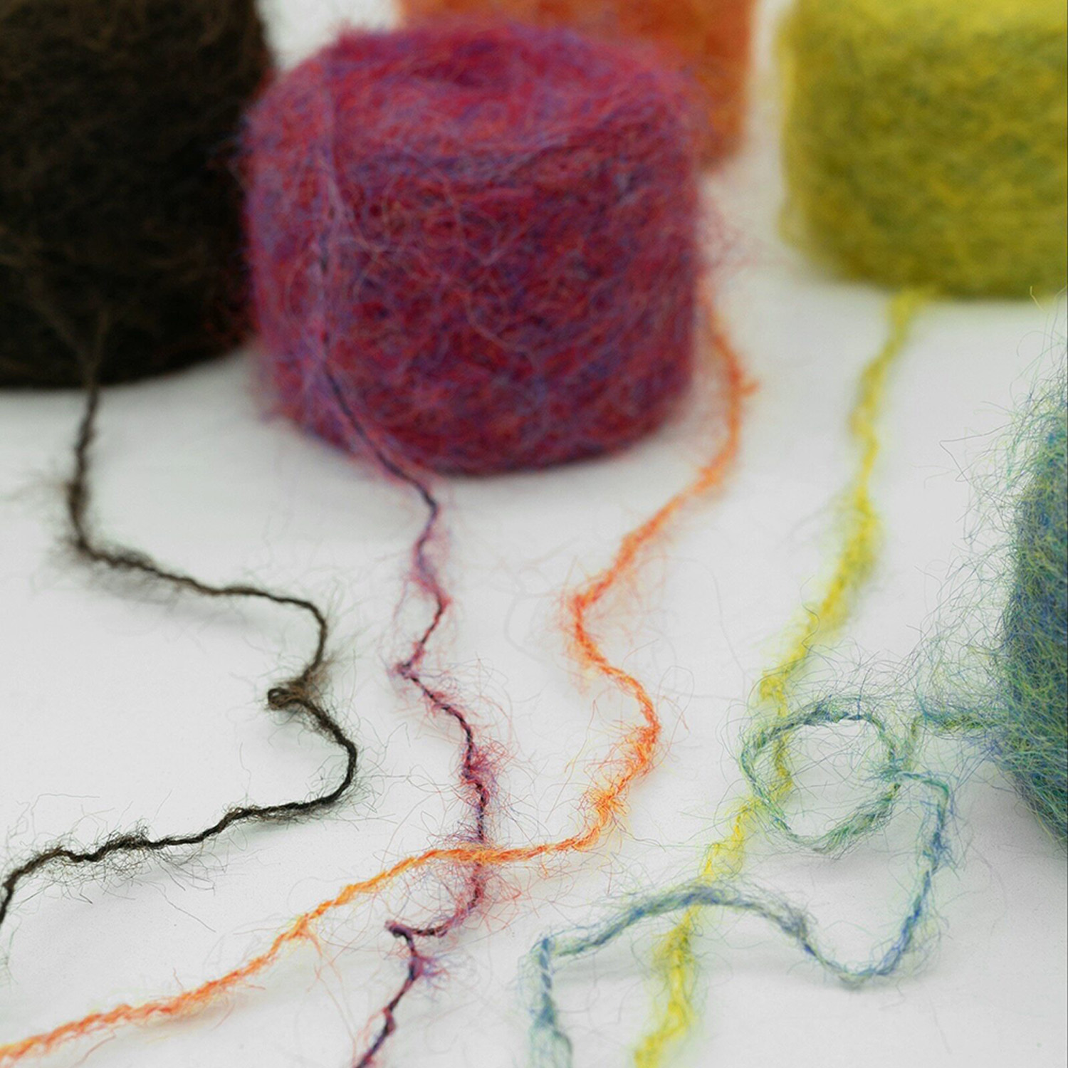 Benang Alpaca Imitasi Berbulu  - Sewing Recycle ulasan dan harga